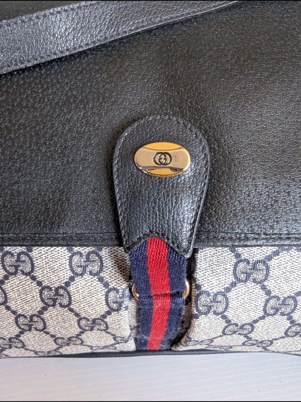 Gucci Black Leather & Beige GG Canvas Messenger Bag with Red-Blue Web - Picture 6 of 14